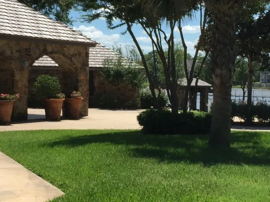 Innovative Roofing Solutions Logo