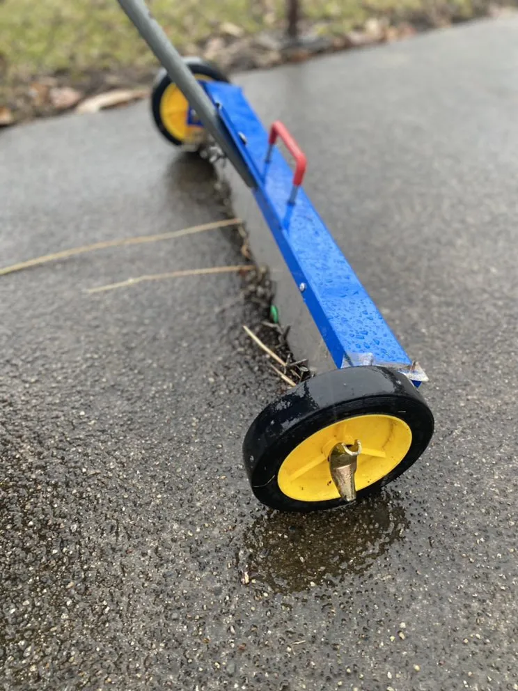 Slide of INT Roofing & Construction