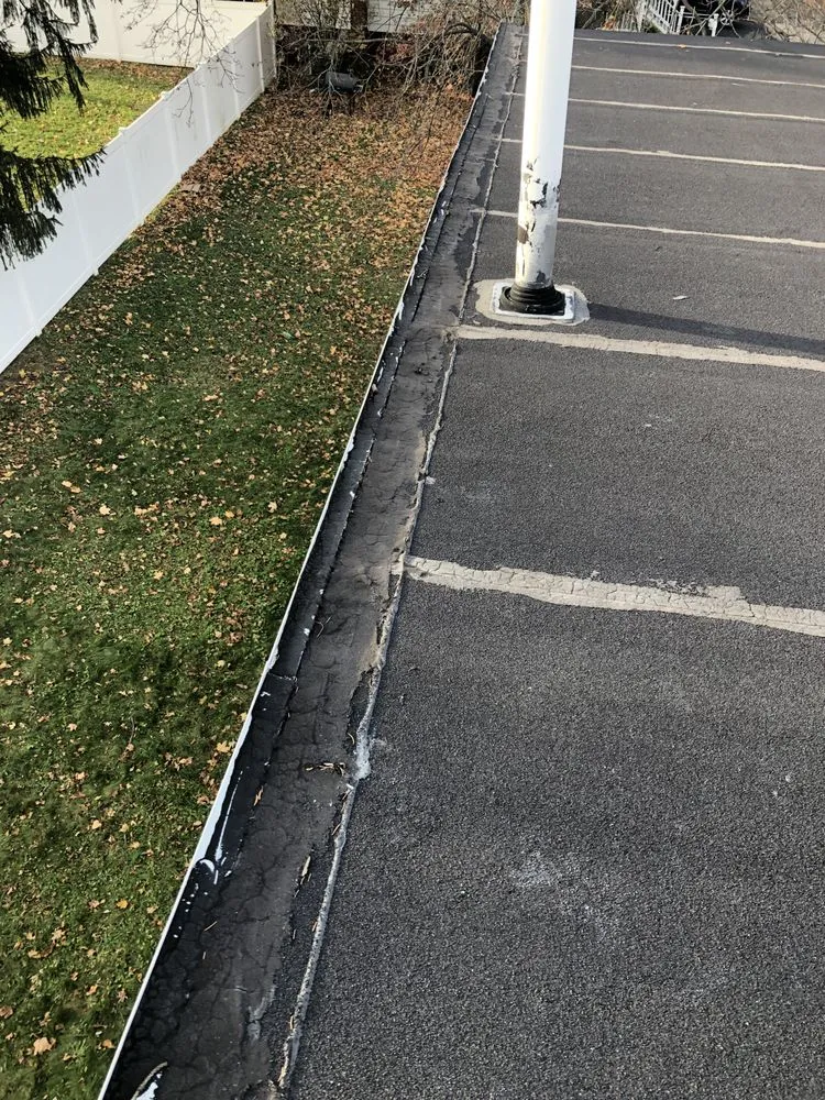 Slide of Intact Contracting