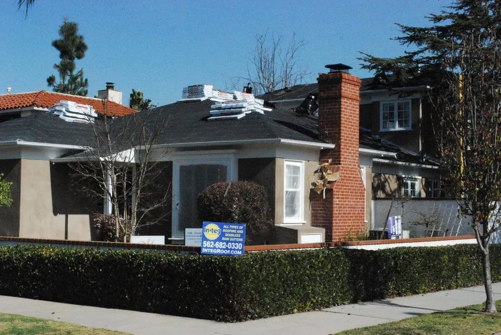 Slide of Integ Roof & Gutter