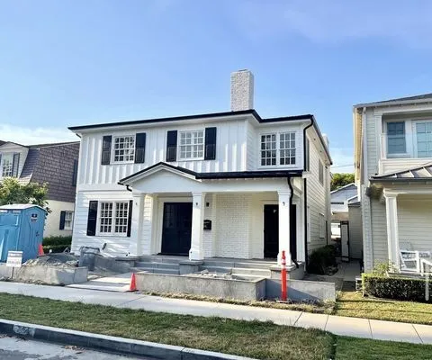 Integ Roof & Gutter Logo