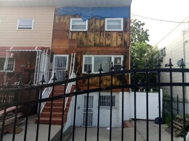 Slide of Integrity 1 Contracting