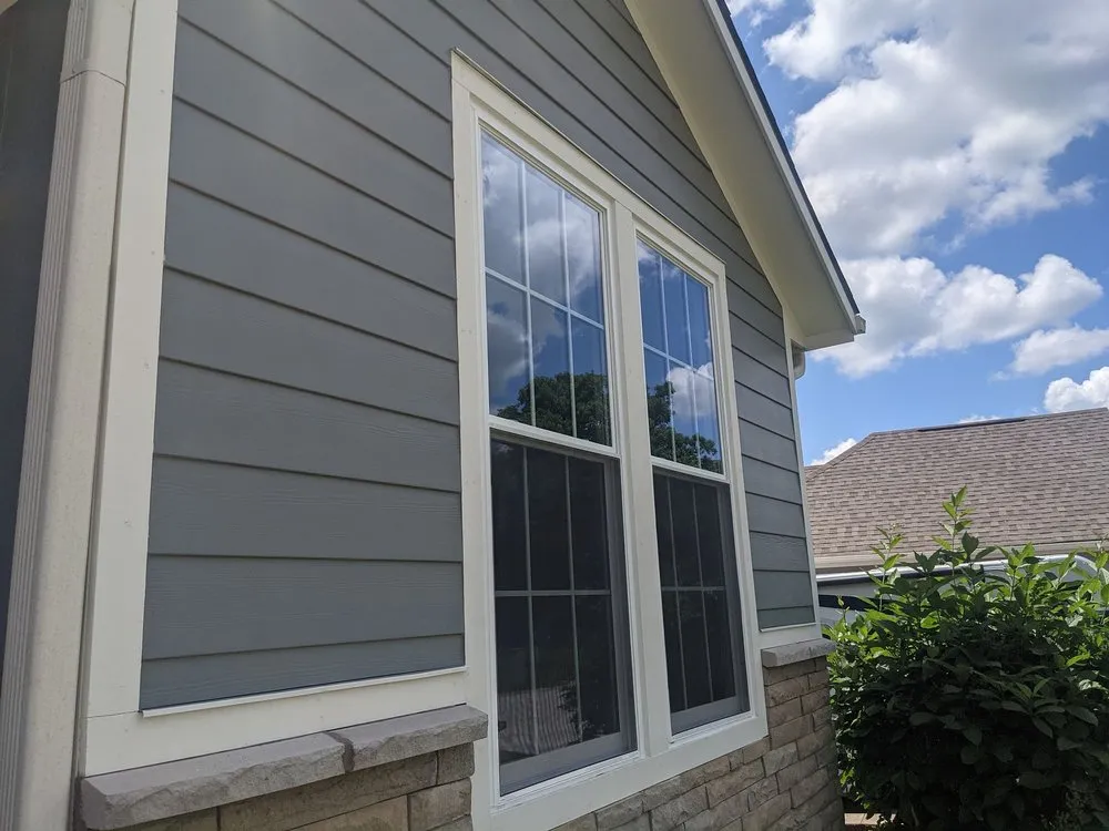 Licensed residential roofing service in Lee's Summit, MO - Integrity Roofing Siding Gutters & Windows