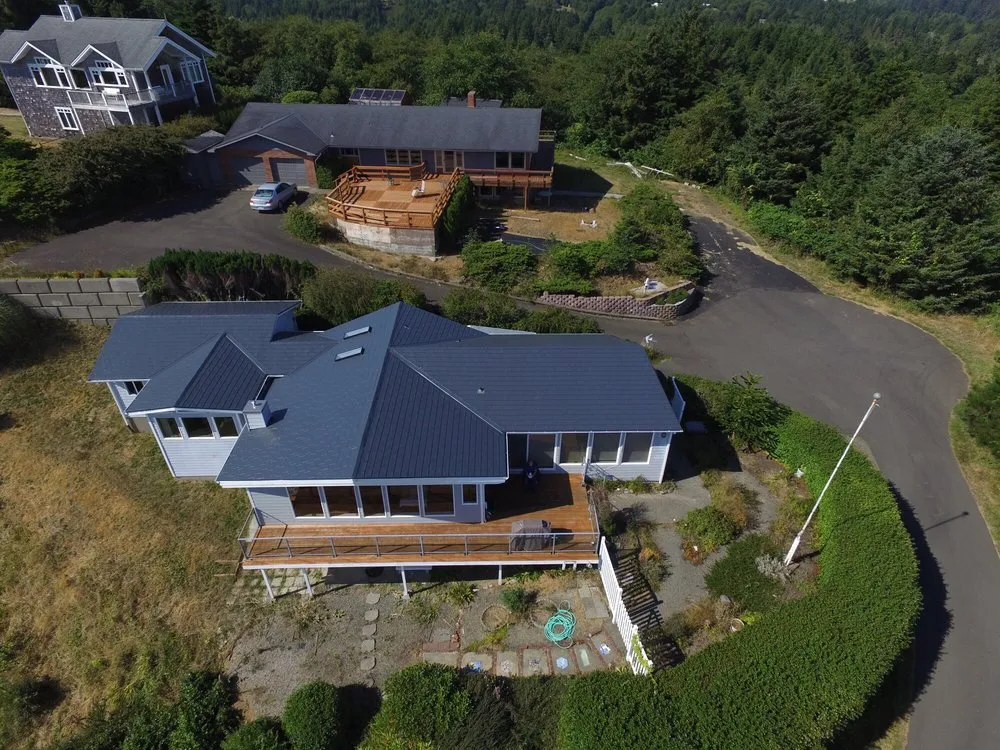 Slide of Interlock Metal Roofing - Washington