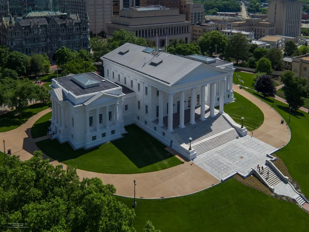 Slide of International Roofing