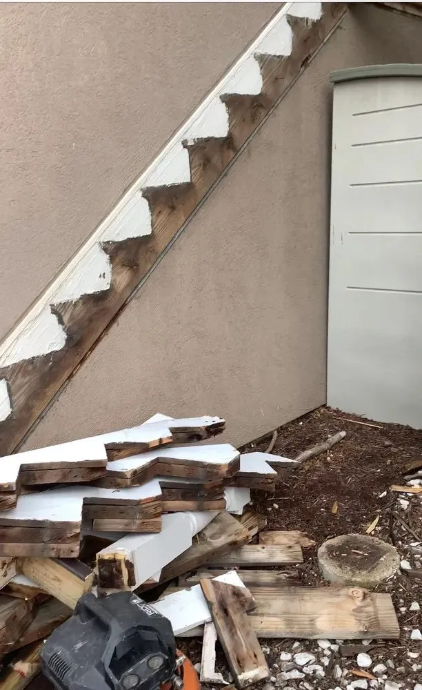 Slide of Interstate Roofing