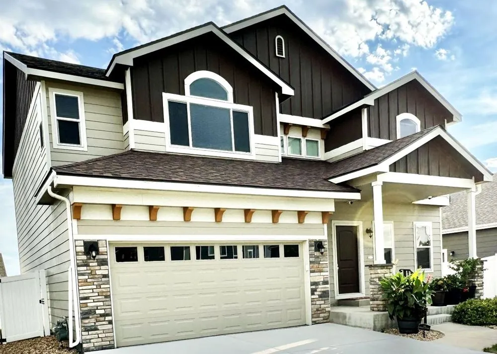 Slide of Interstate Roofing