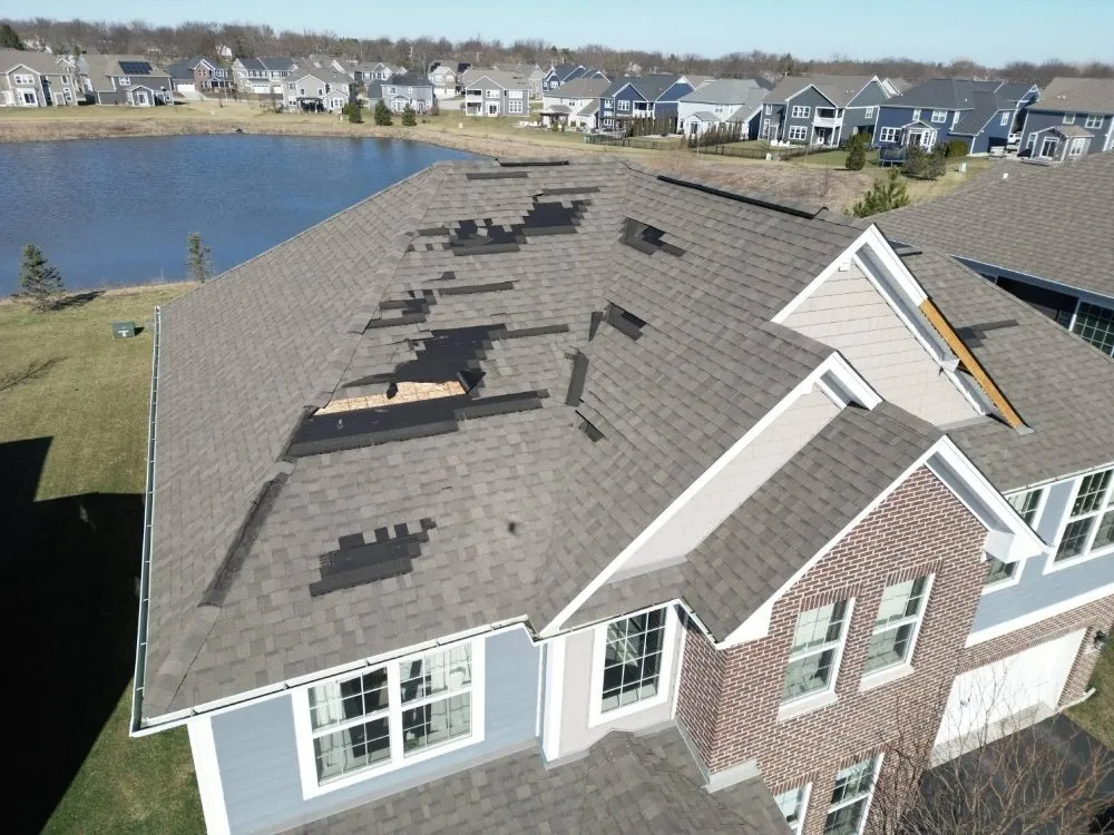 Slide of Intis Roofing