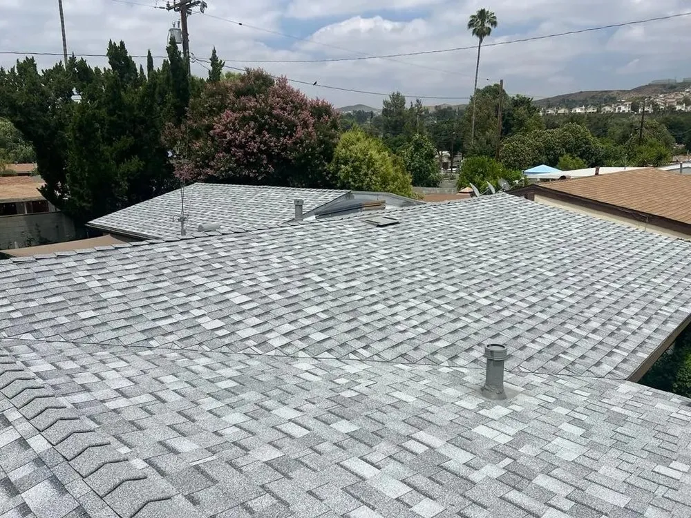 Slide of Invista Home