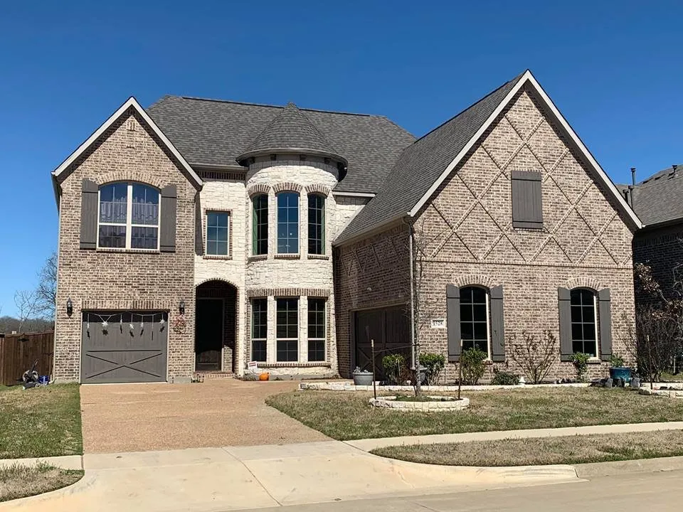 Slide of IQ Restoration & Construction