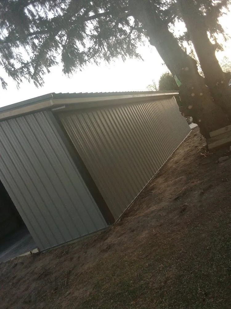 Slide of Ira's Roofing