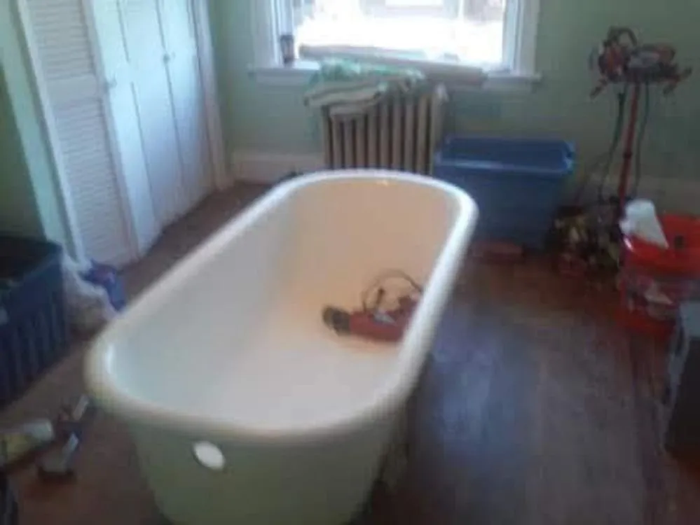 Slide of Irish brothers Bathtub And Tile Reglazing