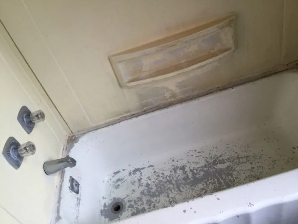 Slide of Irish brothers Bathtub And Tile Reglazing