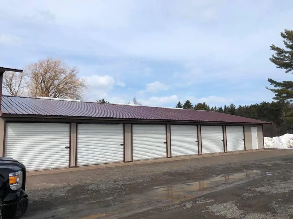 Licensed roof replacement experts serving Mellen, WI - Iron City Construction