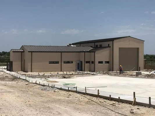 Iron Clad Roofing and Renovations Logo