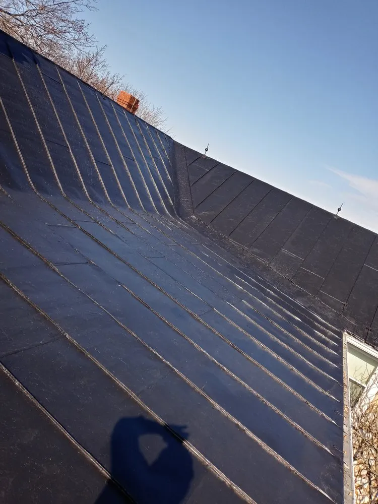 Licensed roof replacement same-day service in Harpers Ferry, WV by Irving Home improvement