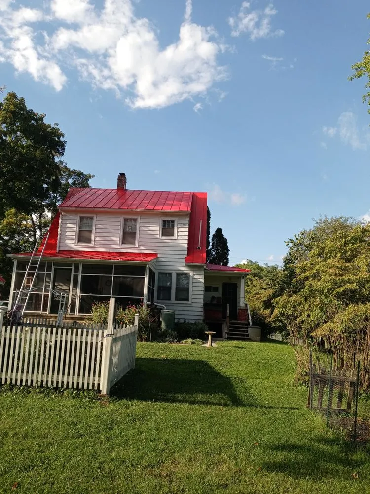 Emergency roof installation for residential properties in Harpers Ferry, WV by Irving Home improvement
