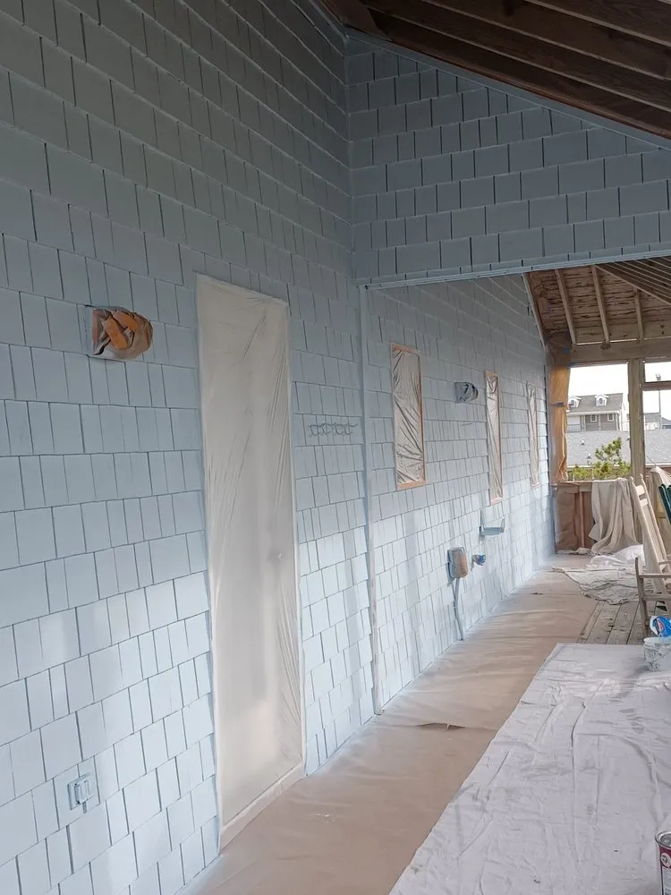 Slide of Isaac García Construction