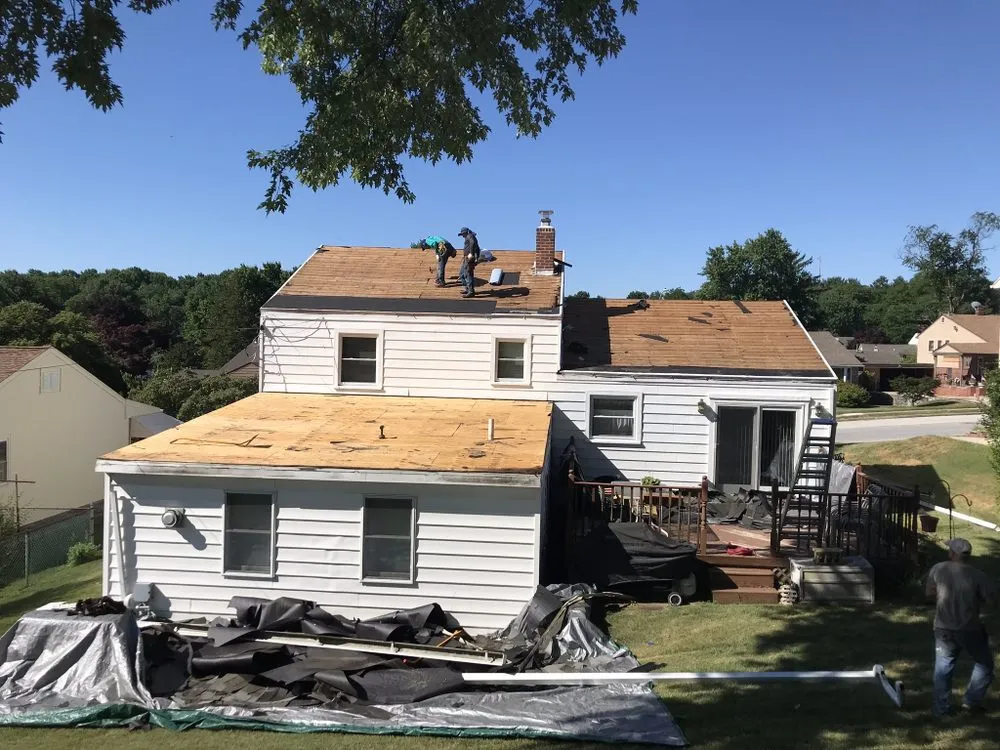 Emergency residential roofing service experts serving Newtown Square, PA - Isaacss Home Improvements