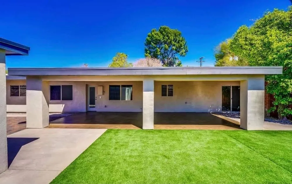 Slide of Isais Contractor