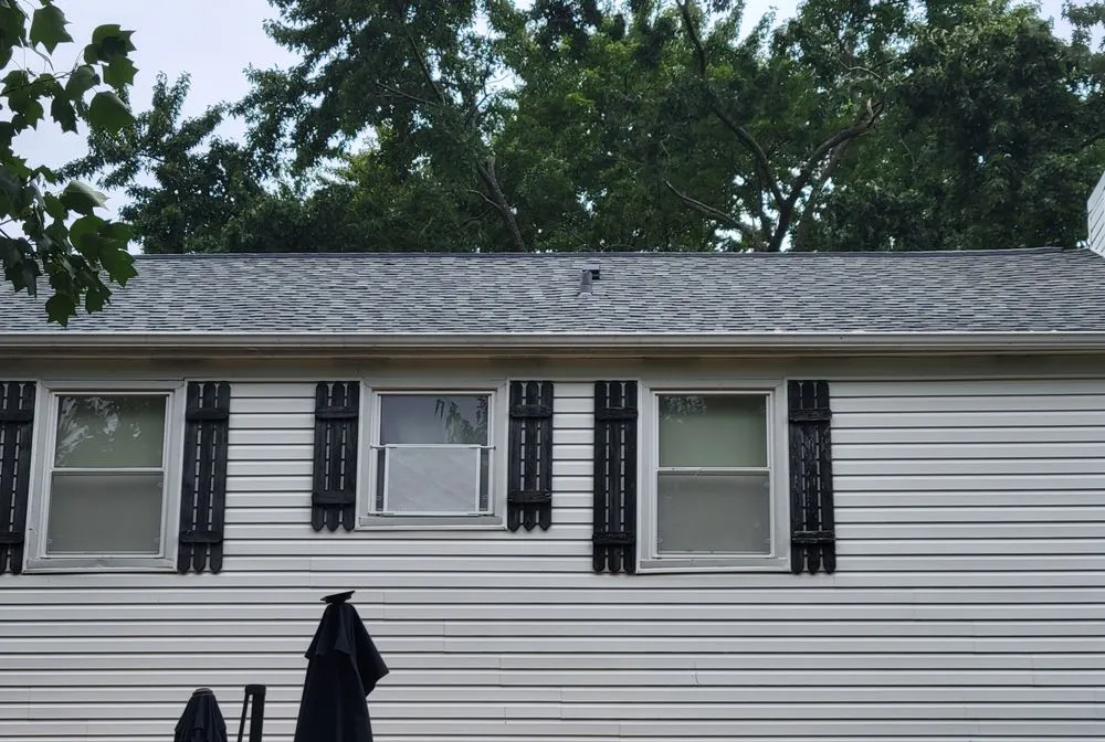 Slide of Isel Roofing