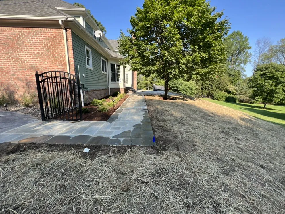 Slide of Isl Lopez Construction and Landscaping