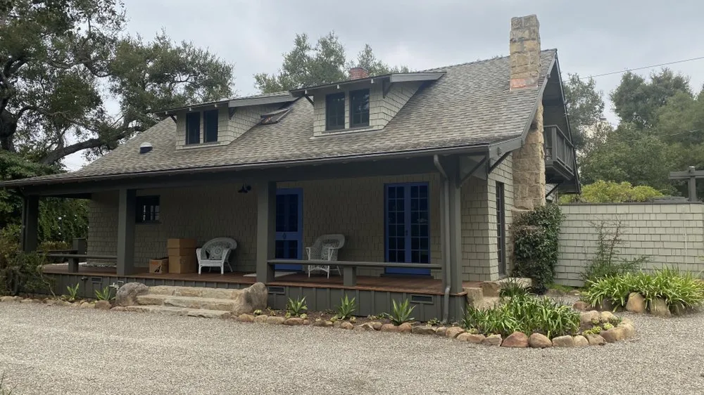 Slide of Island View Roofing