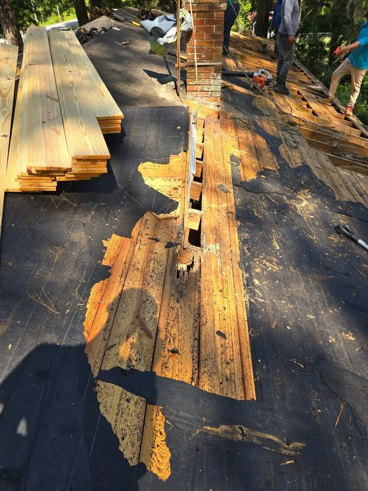 Emergency residential roofing service in Islandton, SC - Islands A Ton Roofing