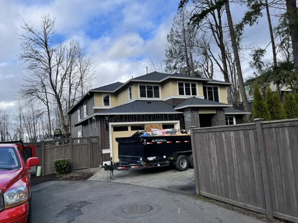 Slide of Islas Roofing Construction