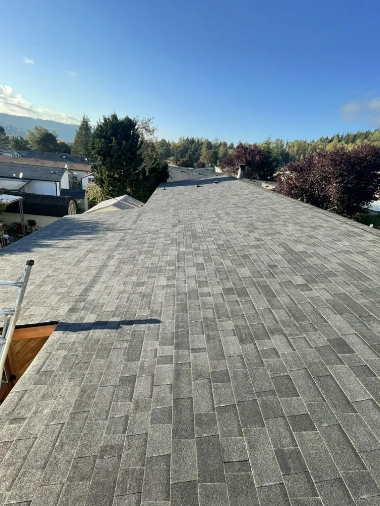 Slide of Islas Roofing Construction