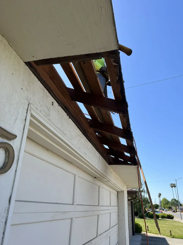 Slide of Israel Professional Roofer