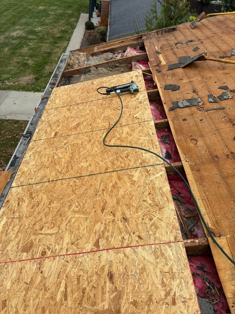 Slide of iSwitch Roofs