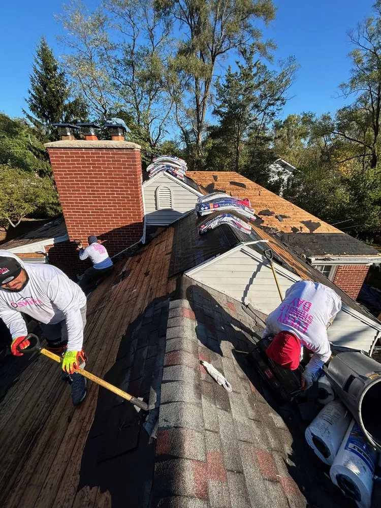 Slide of iSwitch Roofs