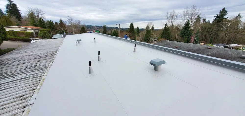 Slide of ITH Roofing & Remodeling