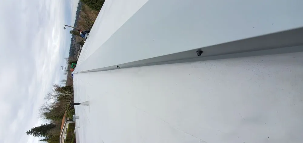 Slide of ITH Roofing & Remodeling