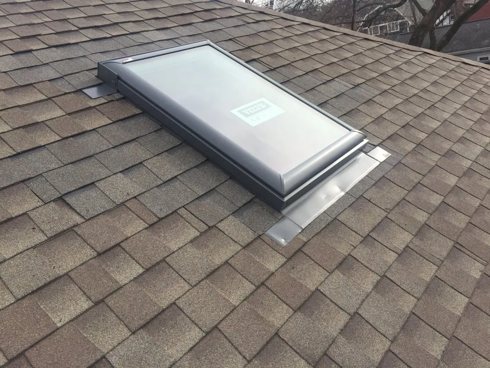 Slide of IToch Roofing