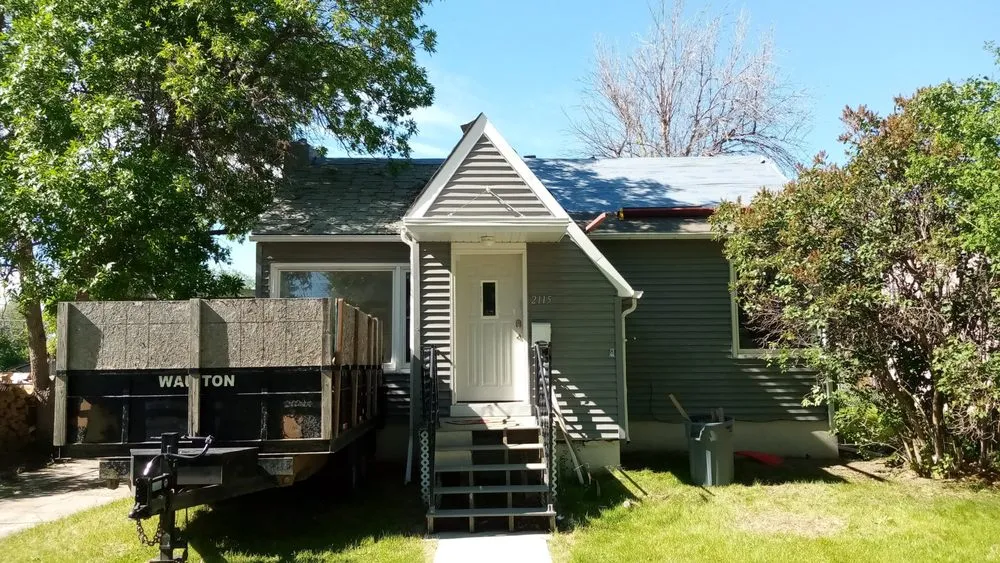 Licensed residential roofing service experts serving Black Eagle, MT - Itty Bitty Roofing