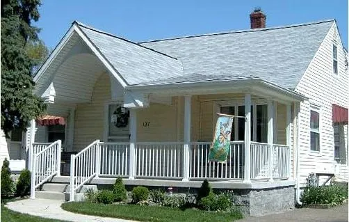 Slide of Ivy Lea Construction