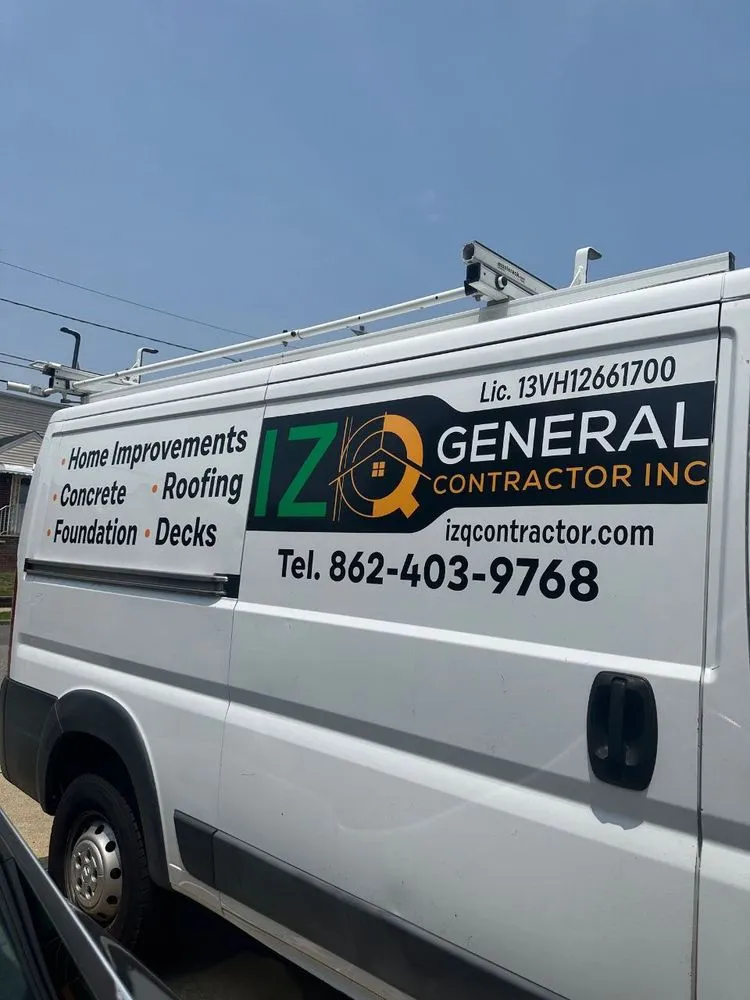 Slide of IZQ General Contractor