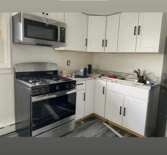 Slide of IZQ General Contractor