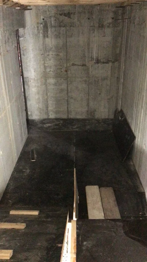 Slide of IZQ General Contractor