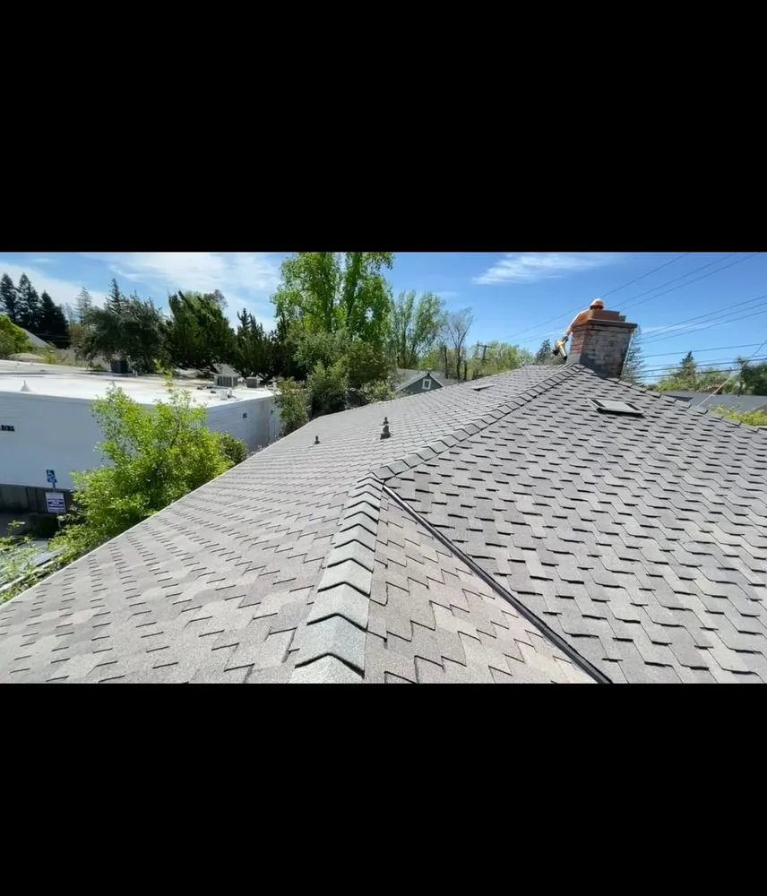 Slide of Izzy Roofing & Waterproofing