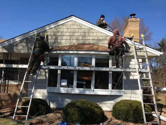 J & B Roofing
