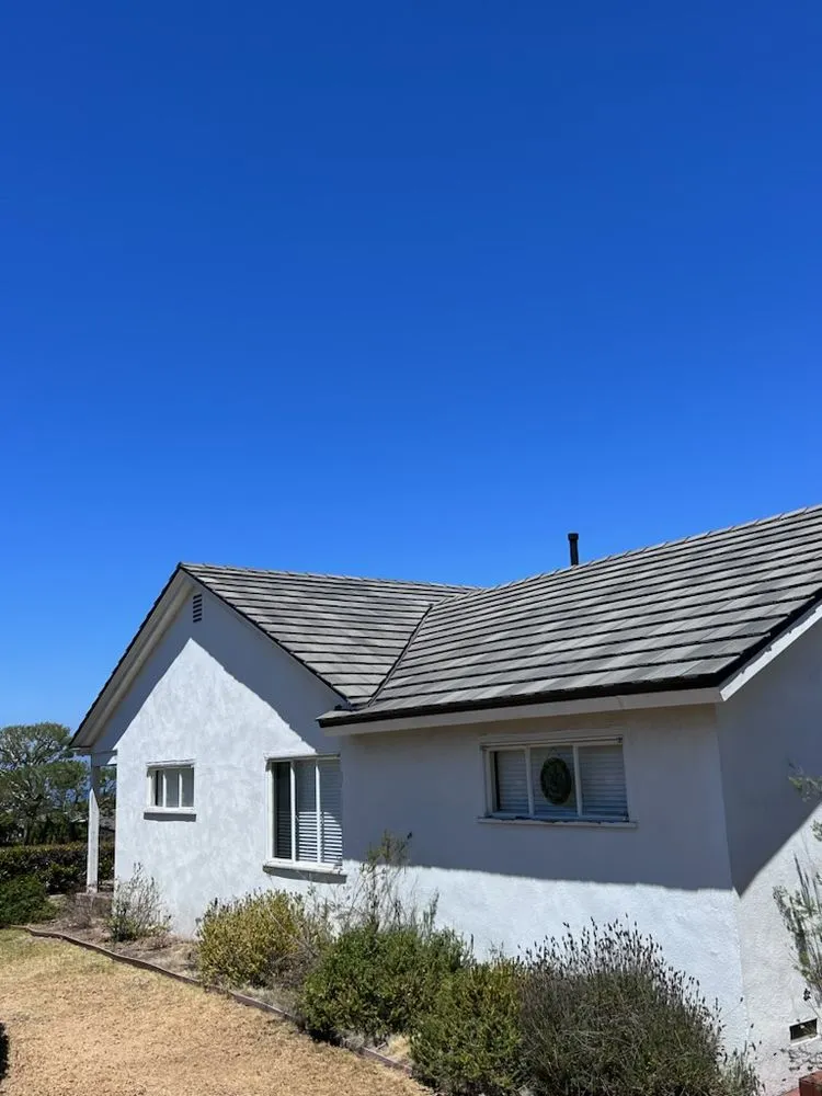 Slide of J & D Roofing