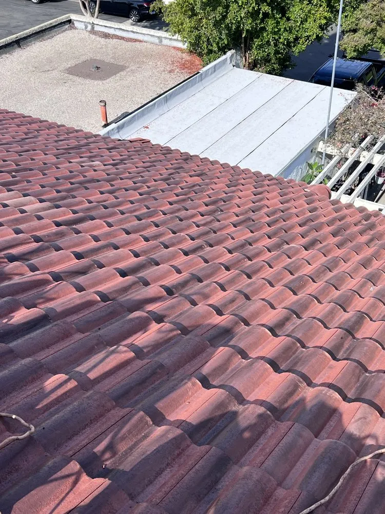 Slide of J & D Roofing