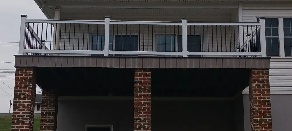 Expert roof leak repair experts serving Kinzers, PA - J & E Builders
