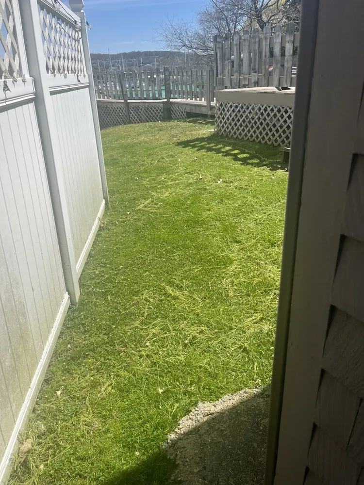 Slide of J & E Landscaping & Construction