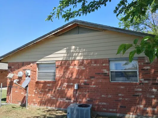 J & F Home Repair Logo