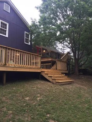 J & G Home Renovations Logo