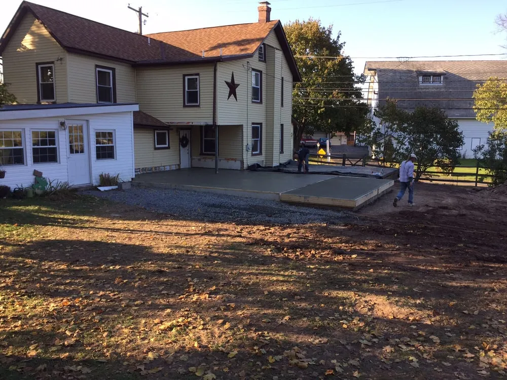 Trusted roof repair with free inspection in Trumbauersville, PA by J & J Construction